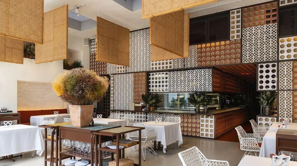 Los chefs Oriol Castro, Eduard Xatruch y Mateu Casañas lanzaron este negocio en Barcelona, tras trabajar juntos en un legendario restaurante. Foto: Gentileza