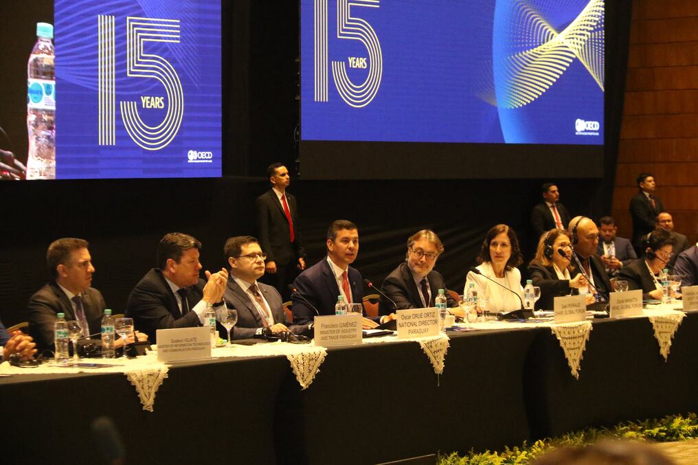 Representantes nacionales en el 17º Foro Global sobre Transparencia e Intercambio de Información con Fines Fiscales, desarrollado por primera vez en nuestro país. Foto: Gentileza