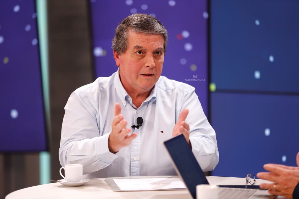 El vicepresidente del Ippse, sentenció que no invertir lo verdaderamente necesario en torno a la generación, distribución y transmisión de energía implica llegar a un problema de disponibilidad de la Ande. Foto: Emilio Bazán