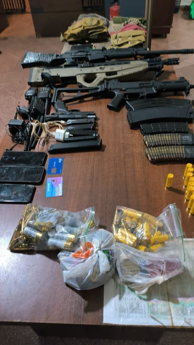 Las evidencias serán analizadas para confirmar el nexo con el caso.  Foto: PN.