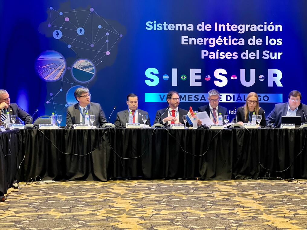 En Asunción se reunió la mesa de diálogo del Sistema de Integración Energética de los países del Sur (Siesur). Foto: Gentileza