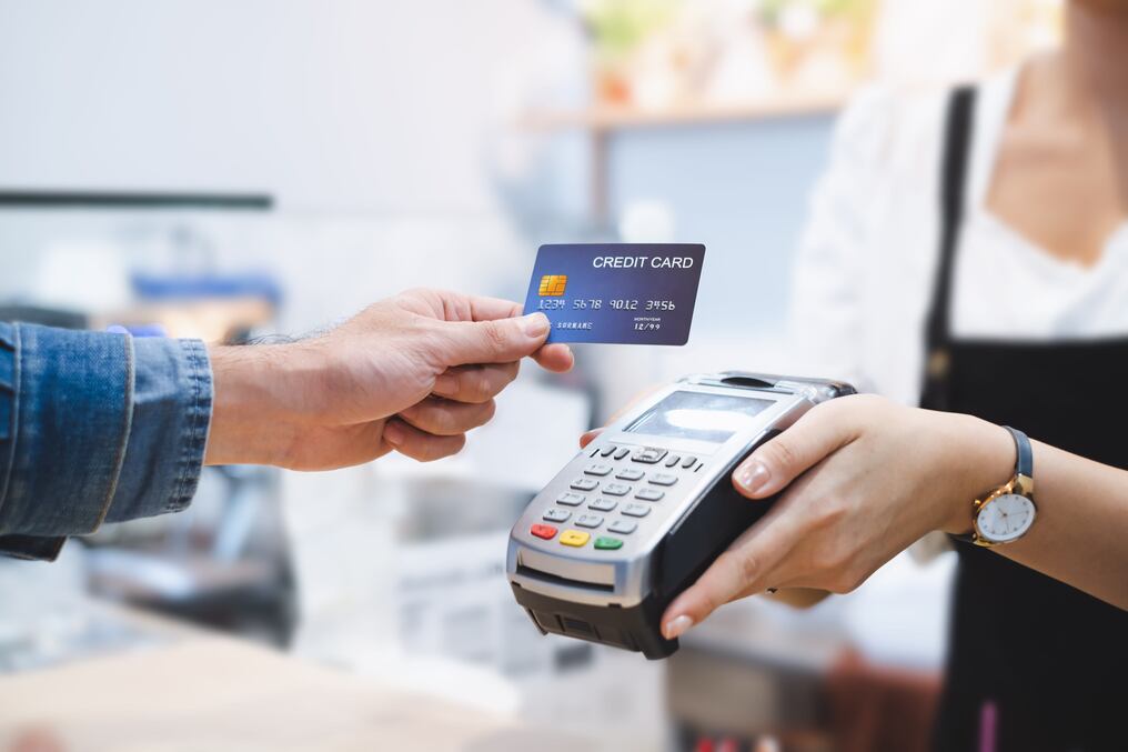 La dinámica se ve beneficiada por los beneficios que ofrecen las tarjetas de crédito y por la reducción de las tasas de interés. Foto: Ilustrativa