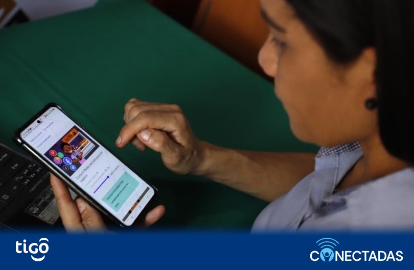 El programa es completamente virtual y gratuito, lo que permite a las participantes avanzar en los cursos a su propio ritmo. Foto: Gentileza