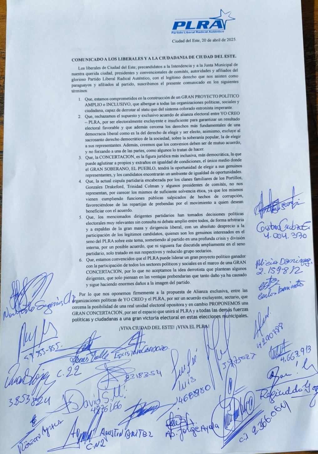 Pronunciamiento de la dirigencia del PLRA en Ciudad del Este que rechaza el acuerdo de Alianza y plantea como alternativa la Concertación. Foto: Gentileza 