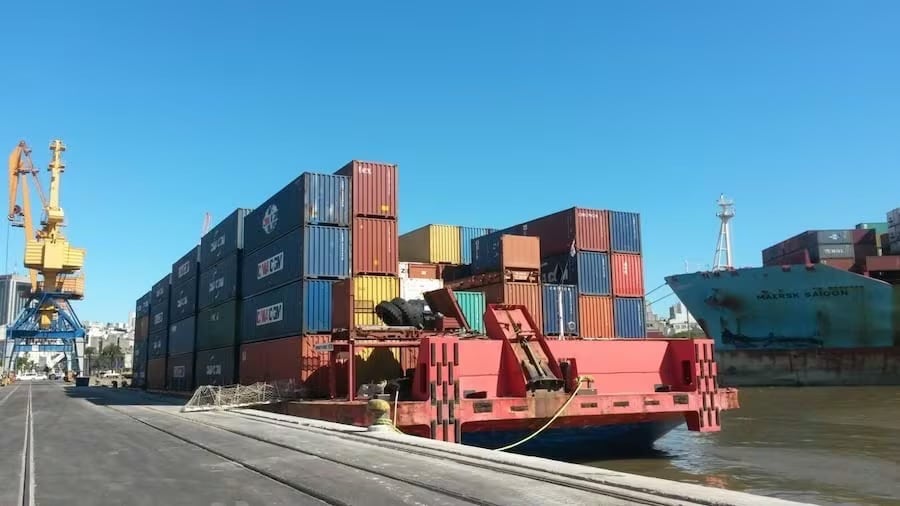 La importación de materia prima alcanzó los USD 176 millones al cierre del primer cuatrimestre de 2025, lo que representa un incremento interanual del 46 %. Foto: Archivo