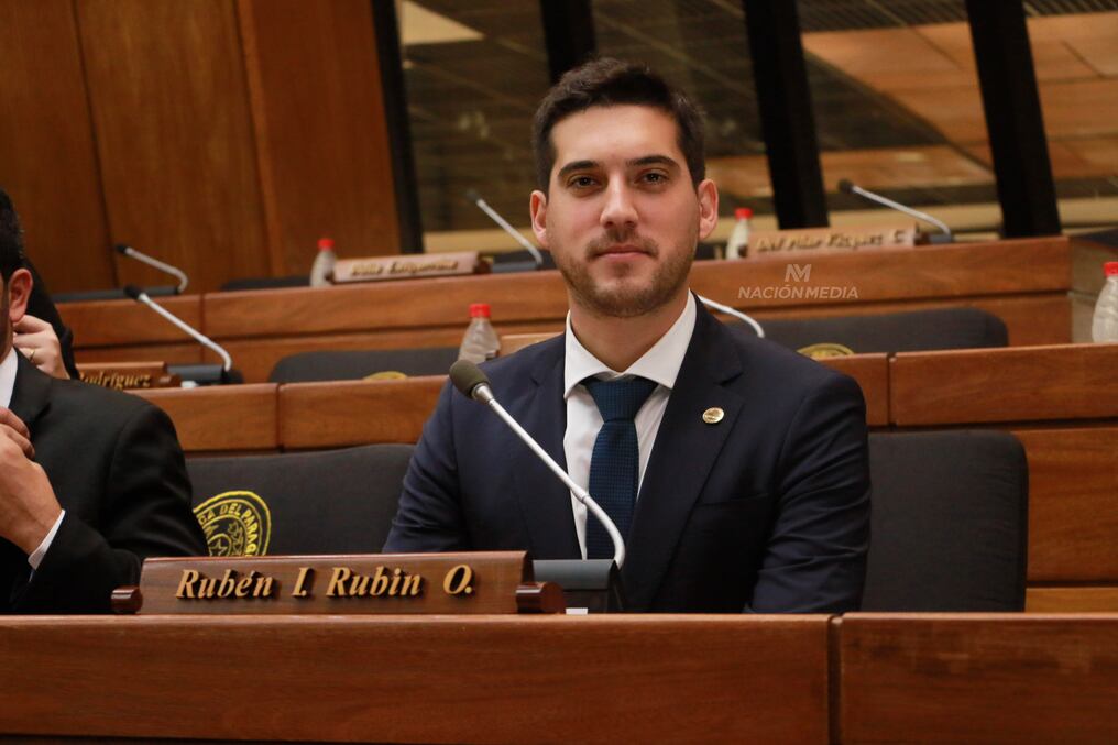 Rubén Rubin manifestó que las prioridades legislativas deben centrarse en desarrollar un presupuesto general que atienda a las necesidades más urgentes. Foto: Archivo
