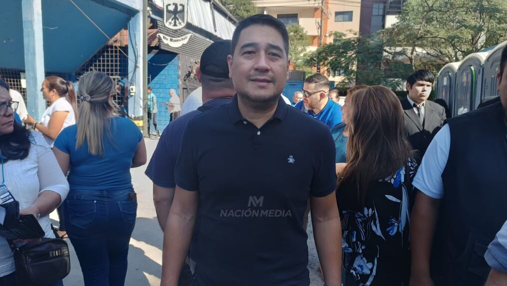 Eduardo Nakayama apunta a una salida intermedia para la Convención. Foto: Macarena Duarte