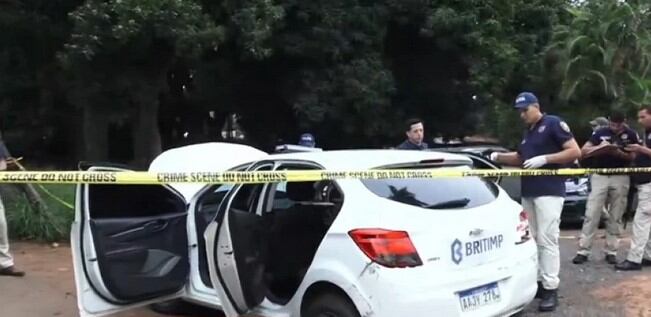 La banda criminal hizo plotear un vehículo con el emblema de la empresa para facilitar llegar hasta el botín durante el golpe fallido. Foto: captura de imagen