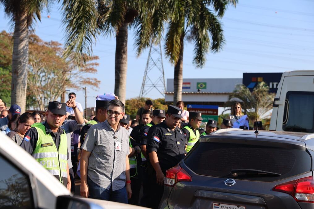 El seccionalero abdista Gerardo Soria encabezando las manifestaciones. Foto: Gentileza
