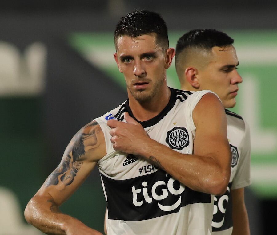 Alejandro Silva quiere florecer en la Huerta.FOTO: @AFP
