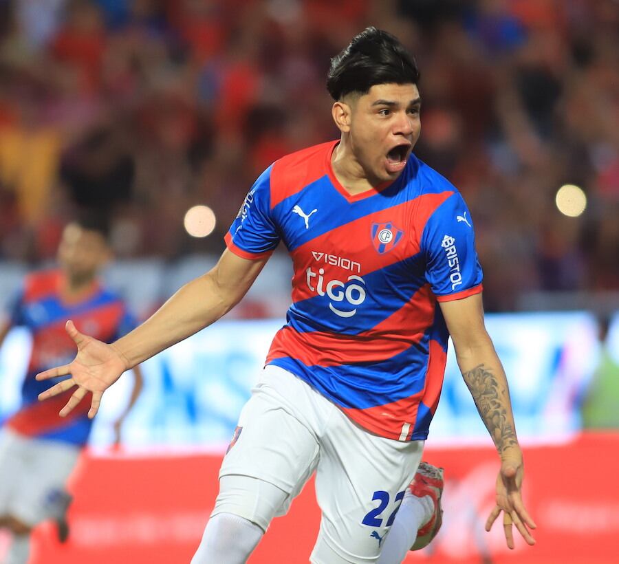 Claudio Aquino jugará en Vélez Sarsfield