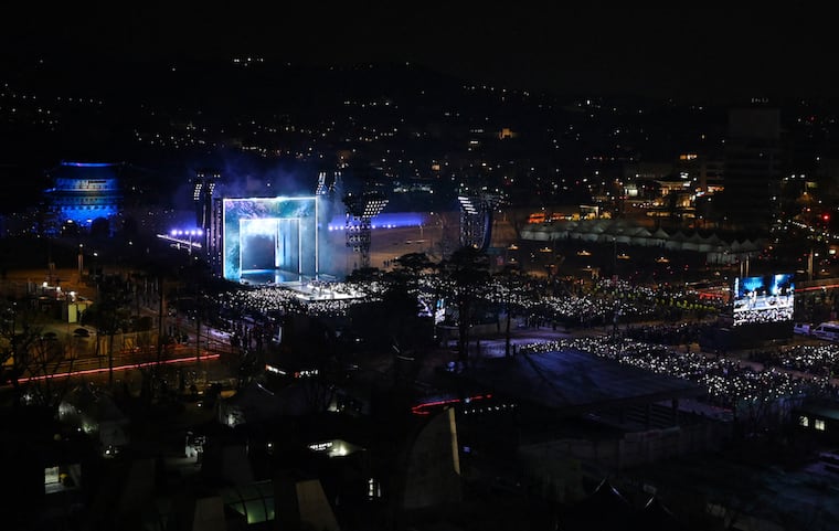 Vista panorámica del concierto de BTS en Seul. Foto: KIM Min-Hee / Pool / AFP