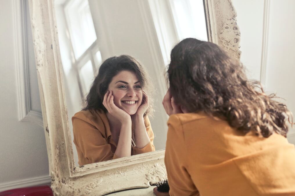 Ciertos grupos de vitaminas y minerales hacen una contribución extremadamente importante a la producción de serotonina. Foto: Pexels