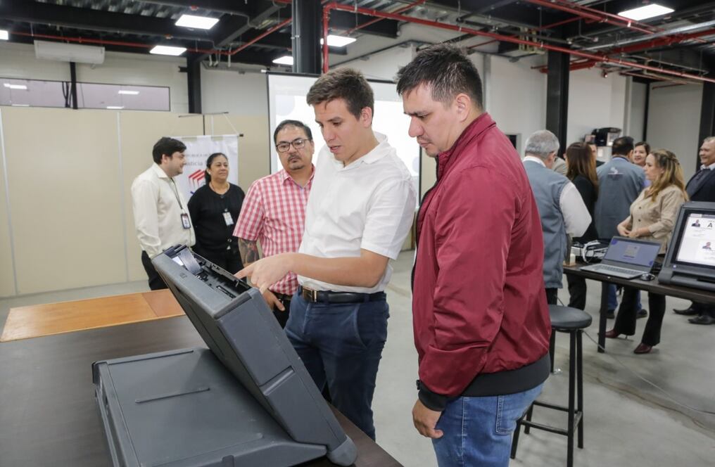 El sistema TREP agiliza los resultados preliminares otorgando información oficiosa de carácter no vinculante en el menor tiempo posible tras el conteo de los votos. Foto: Gentileza