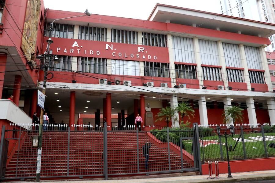 El Partido Colorado trabajó en la unidad de candidaturas para las municipales de setiembre de este año, para evitar las confrontaciones internas partidarias. Foto: Archivo