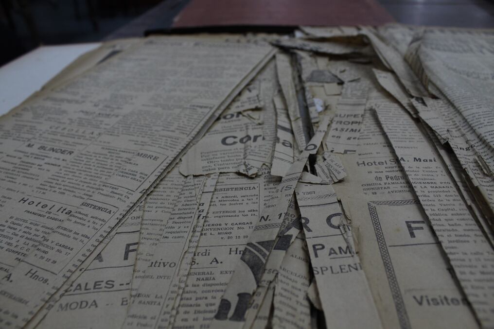 Varios ejemplares que se encuentran en la Biblioteca Nacional del Paraguay, no resistirán al paso del tiempo y necesitan ser digitalizados antes de perderlos definitivamente