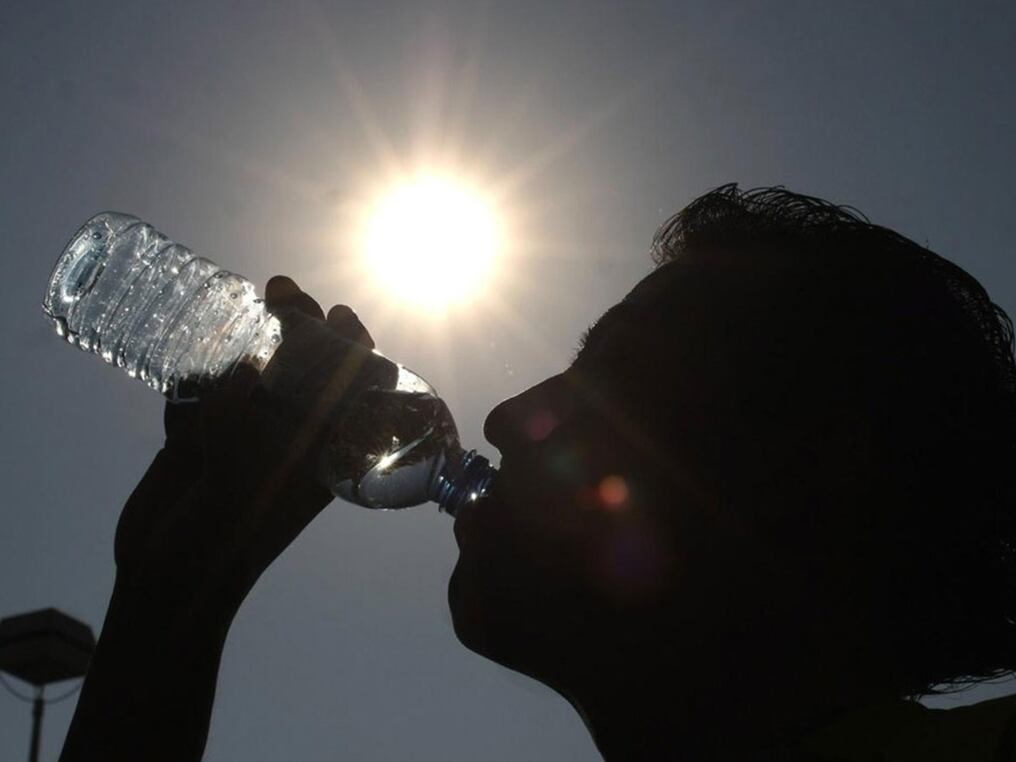 Cada persona es diferente y la reacción al calor puede variar considerablemente en función de la edad. Foto: Archivo