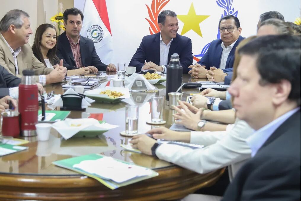 Autoridades del MAG y Desarrollo Social siguen trabajando para que la agricultura familiar sea día a día fortalecida a través del gobierno del Paraguay. Foto: Gentileza