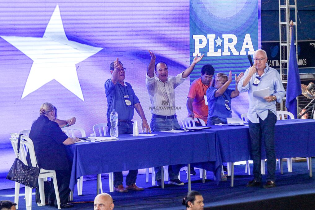 El diputado Rodrigo Blando record que para la convencin donde sacaron a Efran Alegre de la presidencia y asumi Fleitas se dio en los mismos trminos. Foto: Archivo/Eduardo Velzquez