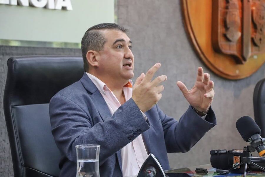 Encarnacenos exigen al intendente Luis Yd que escuche sus reclamos sobre el estacionamiento tarifado. Foto: Archivo