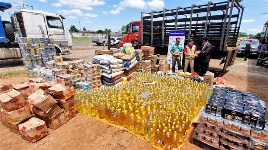El mandatario Santiago Peña indicó que bajo su gestión se seguirá reforzando los controles contra el comercio ilegal que termina perjudicando al ciudadano paraguayo formal. Foto: Gentileza