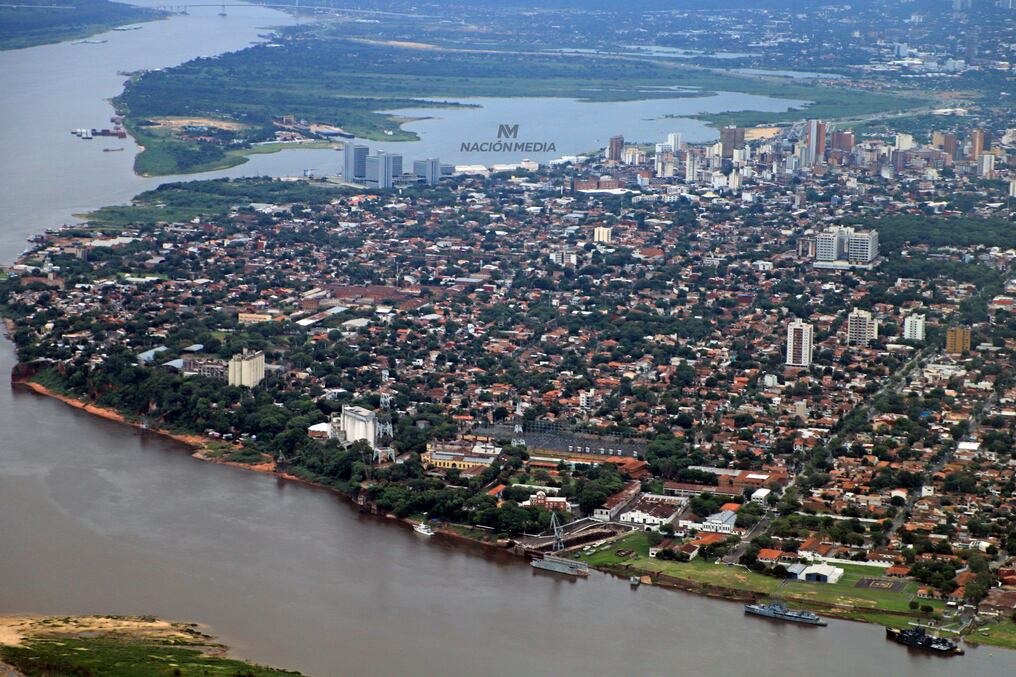 En Paraguay, los recientes recortes de las tasas de interés y una inflación por debajo del promedio de lo que fue el 2023 probablemente respaldarán el gasto privado. Foto: Carlos Juri