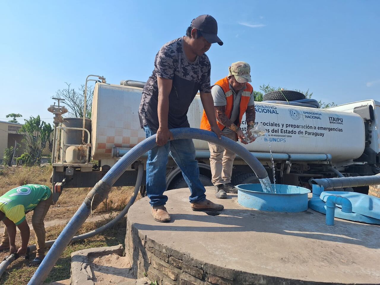 Diario HOY | Continúa la distribución de agua potable a comunidades del ...