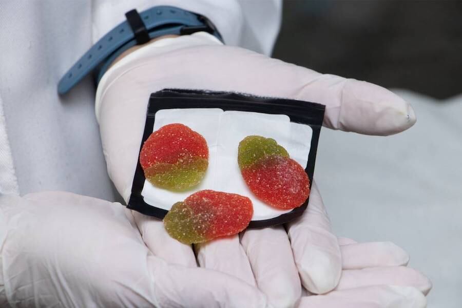 Las investigaciones apuntan a que fueron adolescentes las que tenían este producto en su poder y luego cayó en manos de las niñas. Foto: Archivo