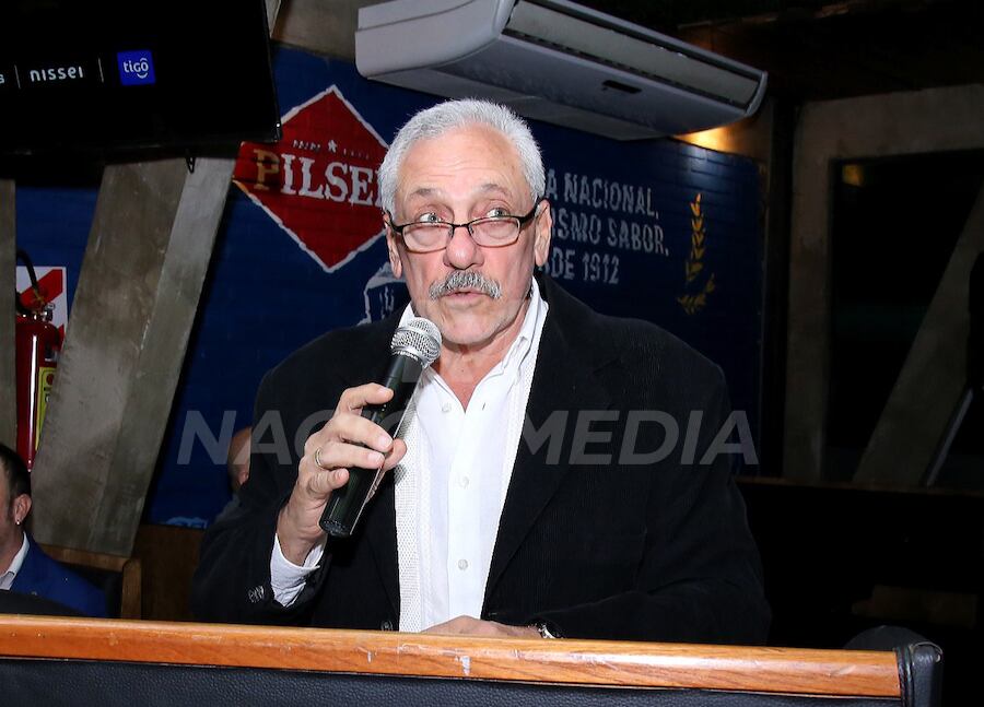 Emilio Daher dio detalles de la contratación de Francisco Arce. Foto: Atilio Fernández