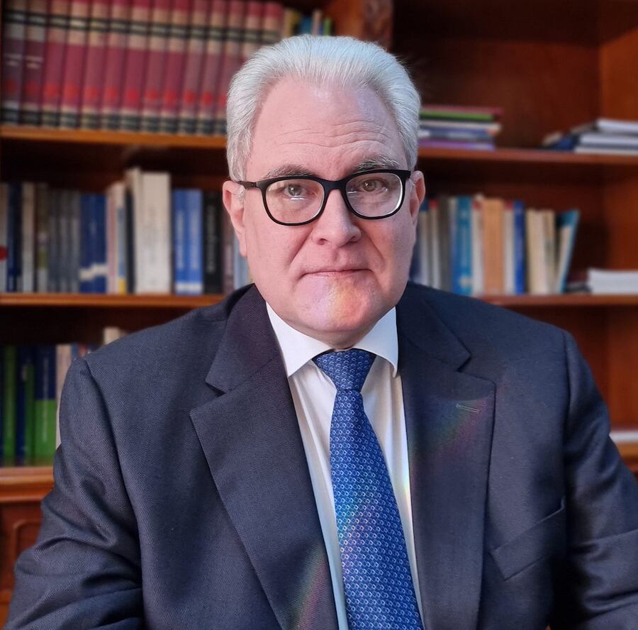 Ricardo Scavone Yegros, historiador y diplomtico