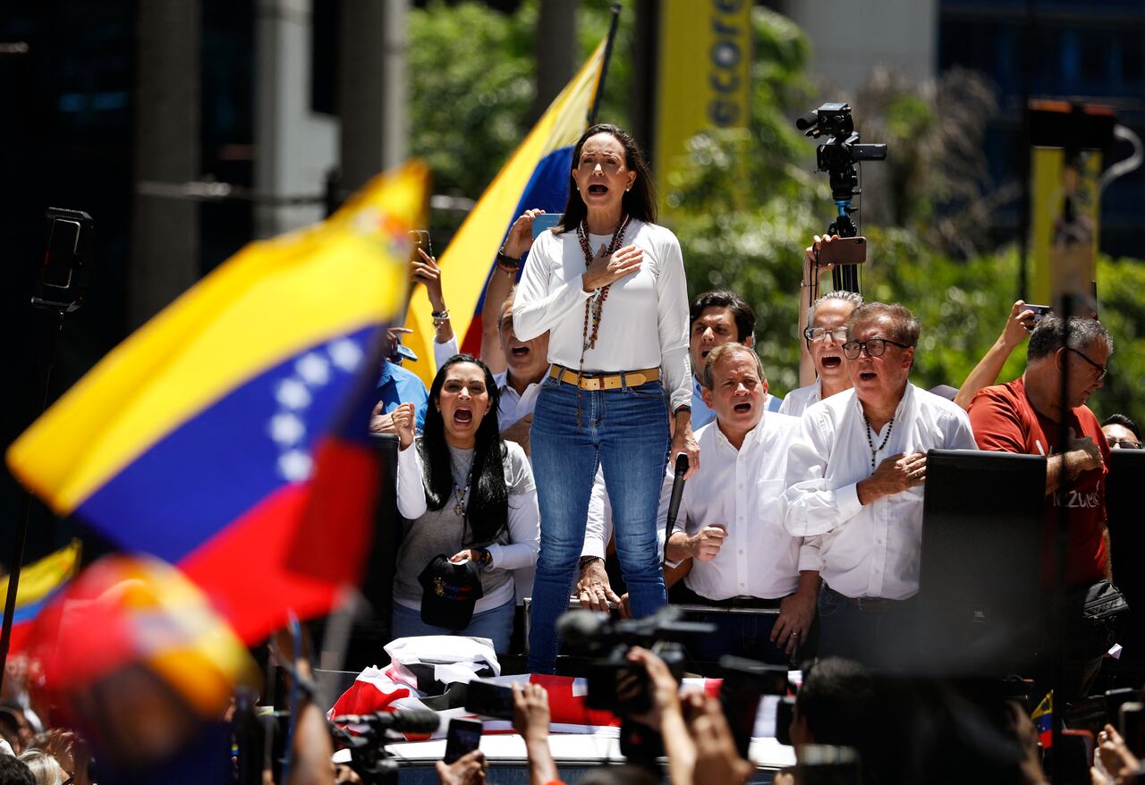 La Nación / Venezuela: Machado apela a EE. UU. para “exponer los crímenes”  de Maduro