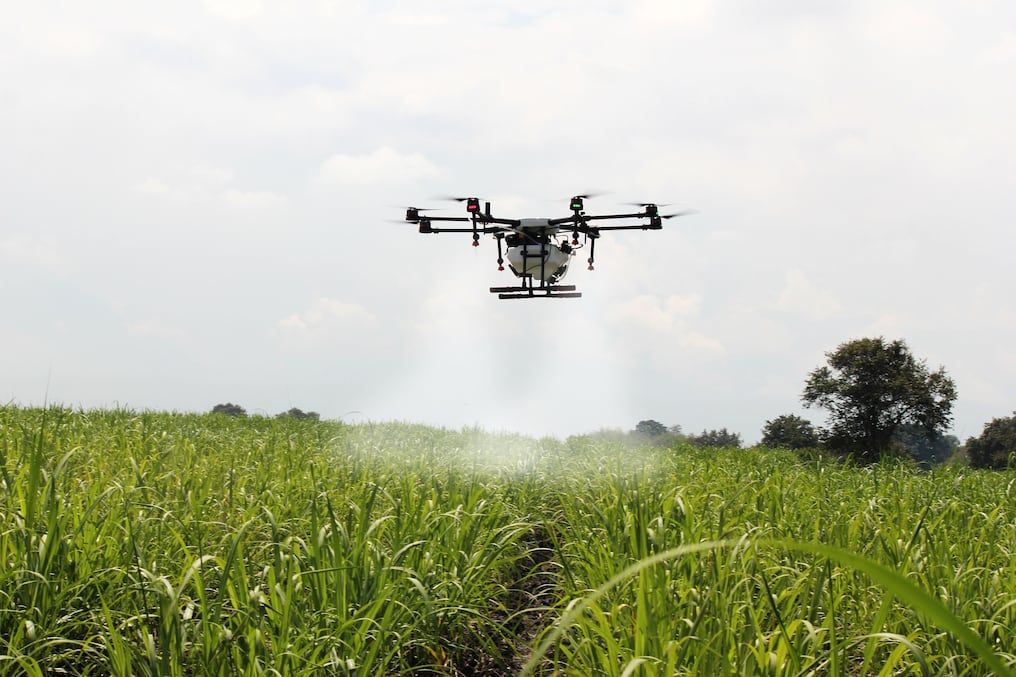 La evolución tecnológica del agro paraguayo ya no se limita a la maquinaria tradicional. Foto: Pixabay/Ilustrativa