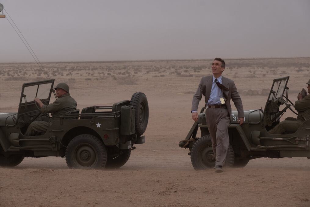 “Oppenheimer” triunfó en la fastuosa noche al hacerse con las codiciadas estatuillas para mejor película dramática, mejor actor, mejor actor de reparto y mejor banda sonora. Foto: Gentileza