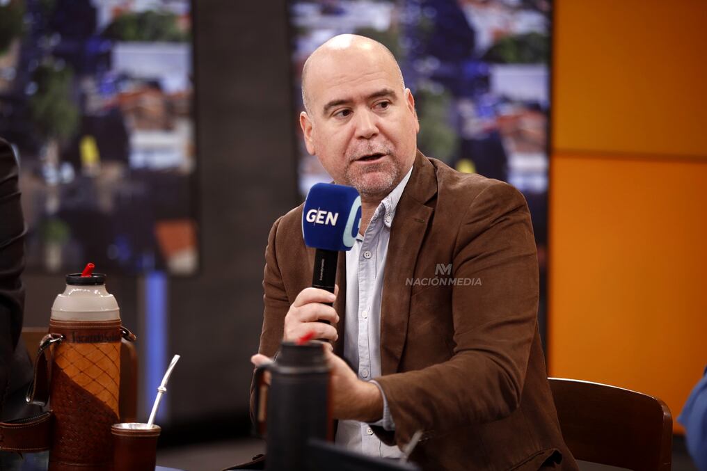 Facundo Salinas explicó que la obra será financiada con recursos del Estado y con préstamos del sector privado. Foto: Archivo/Emilio Bazán