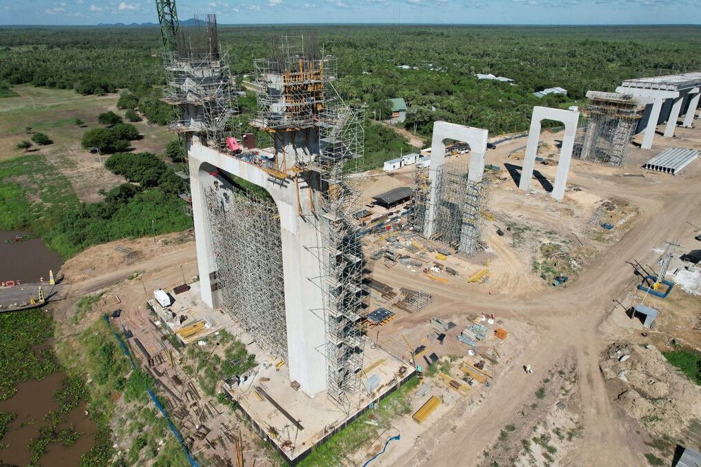 Actualmente, las obras del "Puente de la Bioceánica" superan el 60 % de avance. Foto: Archivo