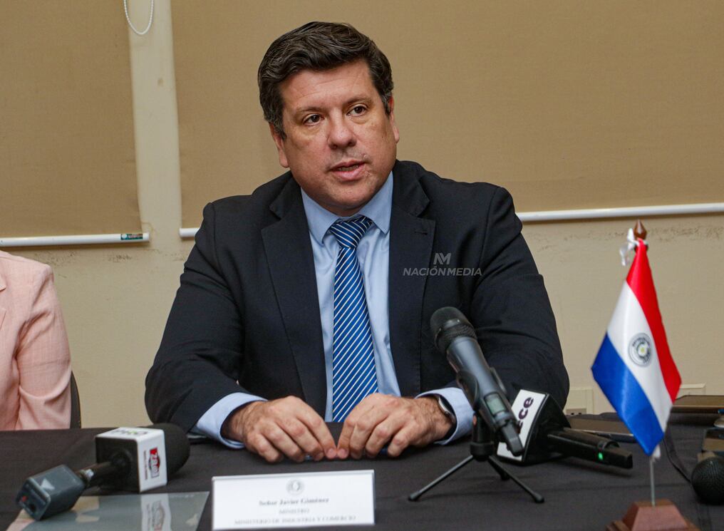 El titular del MIC, Javier Giménez, dijo que mantener los niveles de precios dependería del valor internacional del crudo y los costos de importación. Foto: Archivo