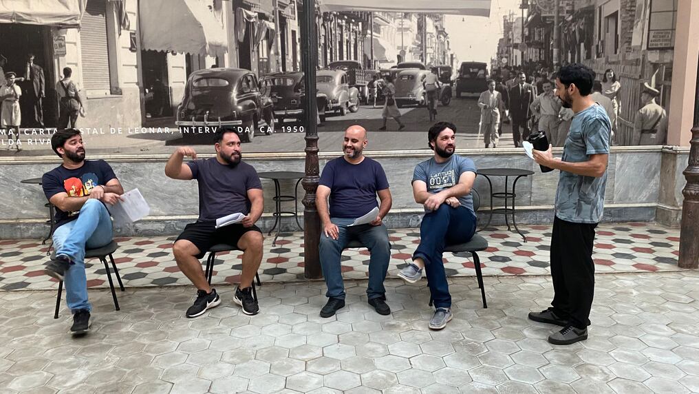 "El amor platónico" se suma este fin de semana a la cartelera teatral en Asunción. Foto: Gentileza.
