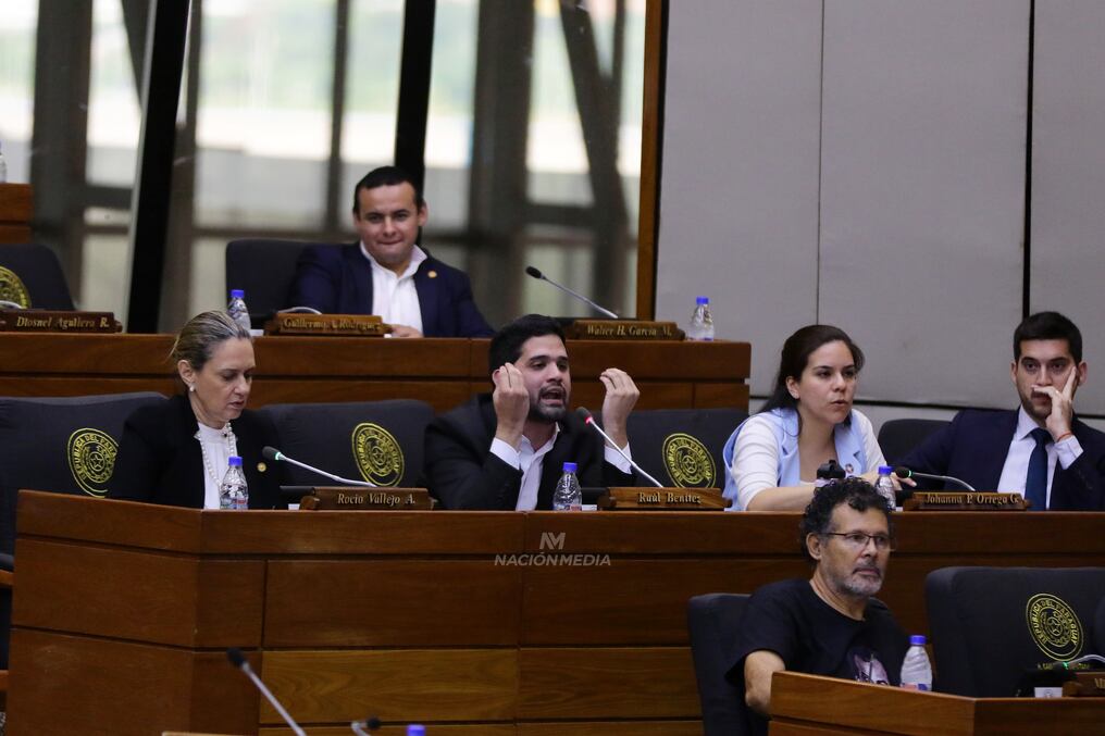 A partir del 2 de marzo de cada año hasta el 30 de junio es el plazo habilitado en el reglamento interno de la institución para la elección de la mesa directiva. Foto: Néstor Soto