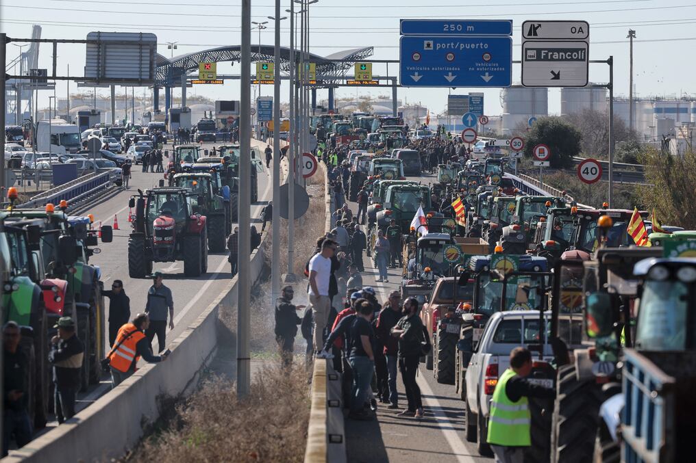 Las reiteradas protestas y reclamos de los productores europeos hizo que el intento de acuerdo con el Mercosur se enfriara. Foto: AFP