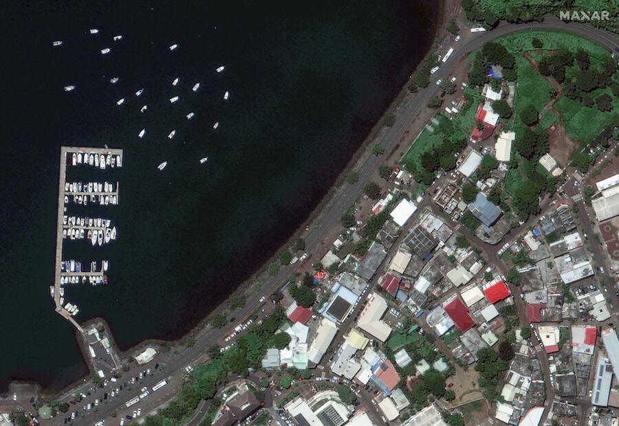 Vista aérea de la zona afectada por el ciclón en la costa del archipiélago francés Mayotte. Foto: AFP