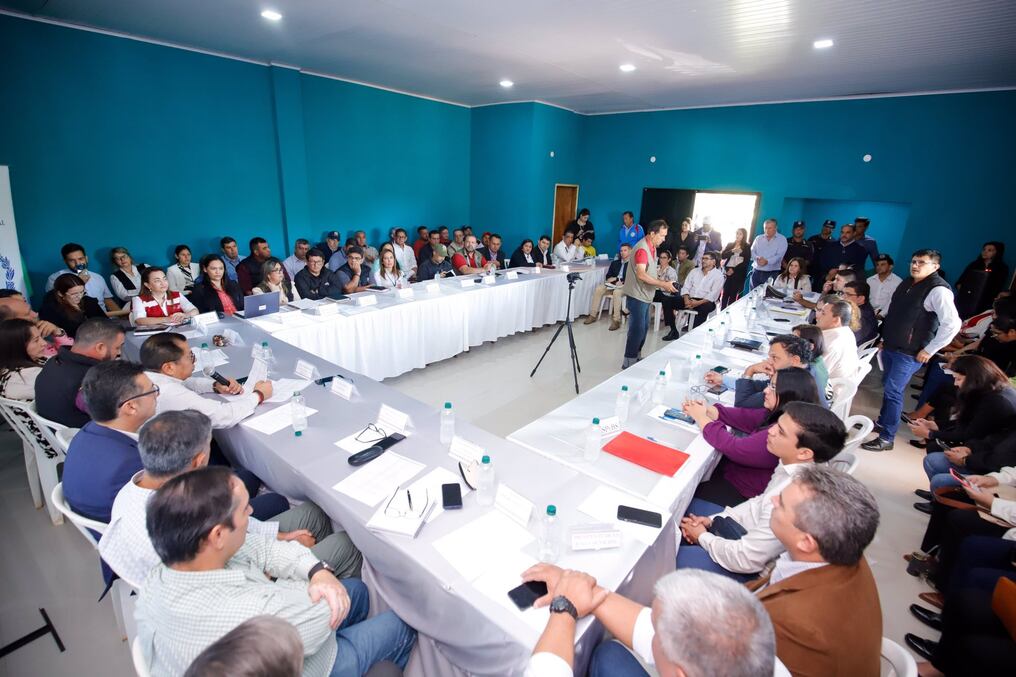 El gobernador de San Pedro, Fredy D’Ecclesiis, informó que la mesa de protección social se instaló en tres distritos de este departamento para atender a las necesidades más urgentes. Foto: @MDSParaguay