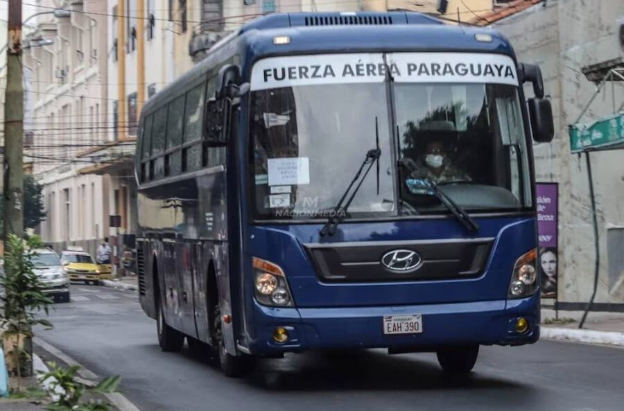 El Estado se compromete a poner a disposición buses para suplir ausencia de buses adheridos al paro. Foto: Archivo