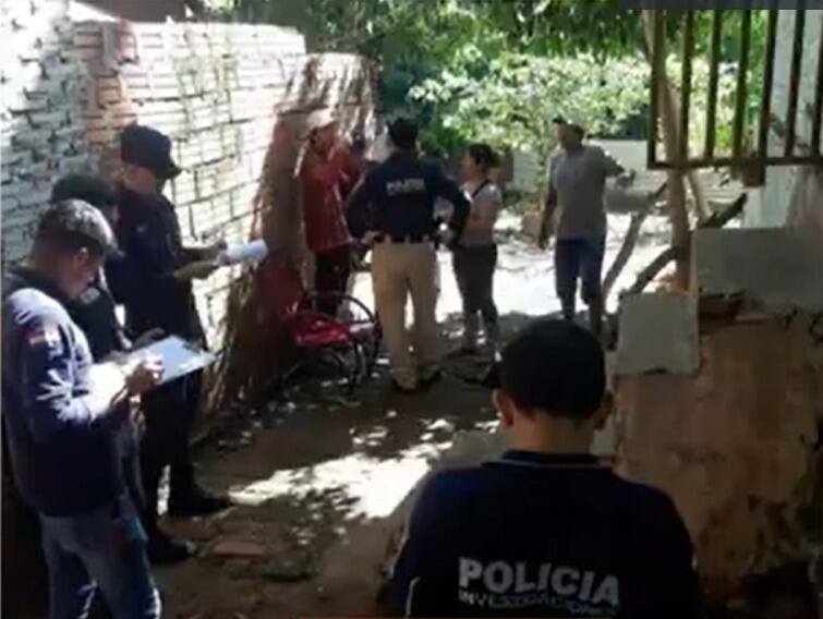 En la vivienda hallaron varios celulares que no pertenecían a la víctima. Foto: Captura de pantalla