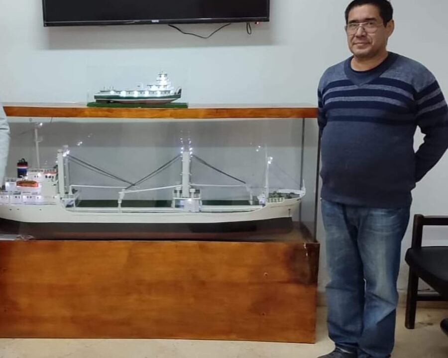 Carlos Brtez, historiador naval