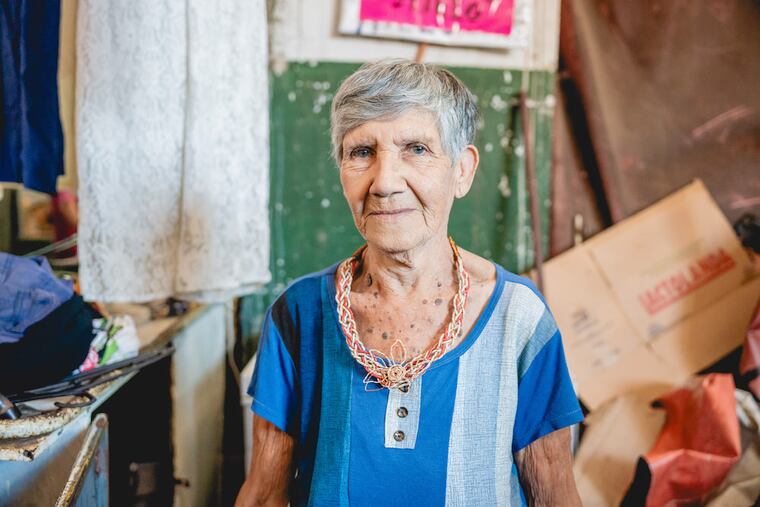 Las mujeres son protagonistas en la muestra fotográfica del Mercado N.º 4. Foto: Gentileza