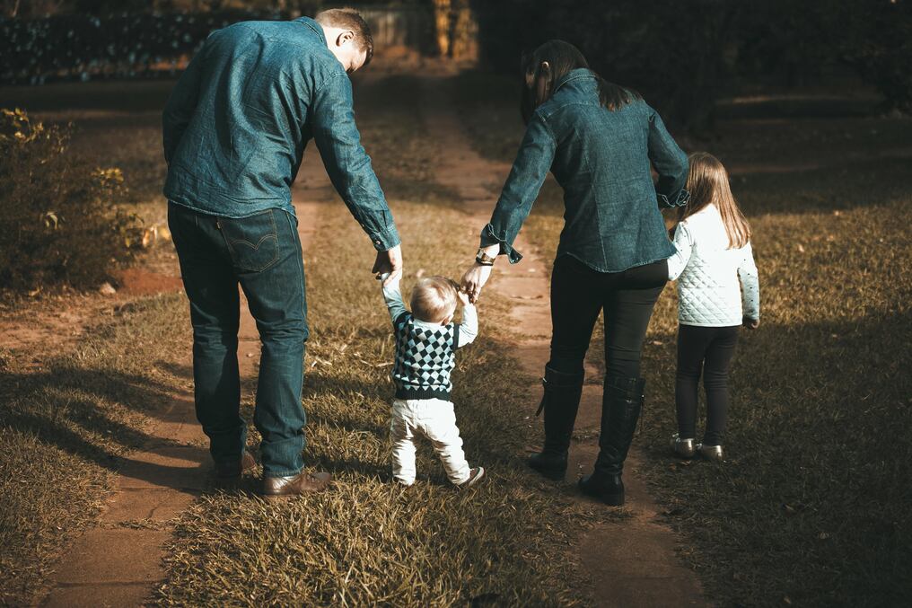 La clave principal para ser feliz no tiene que ver únicamente con la decisión de tener o no hijos, sino en cómo se enfrentan los procesos de la vida. Foto: Pexels