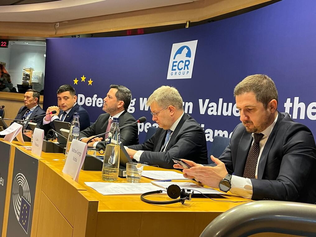El presidente de la Cámara de Diputados Raúl Latorre disertó ante la segunda edición de Make Europe Great Again en representación de Paraguay. Foto: Gentileza