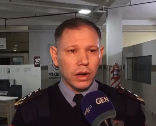El comisario León Almirón aclaró que el plan piloto será evaluado a fin de que también sea implementado en otras sedes de Identificaciones. Foto: Captura de pantalla