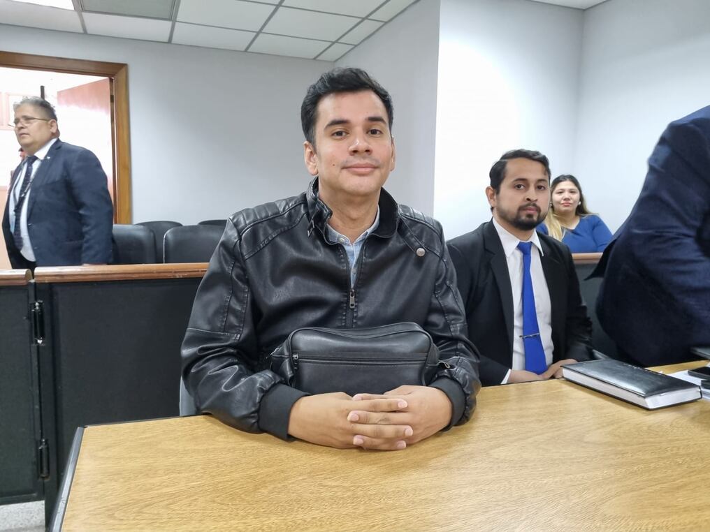 Se inició el juicio oral contra Sebastián Rodríguez, querellado por difamación e injuria por el jugador de futbol Iván Tito Torres. Foto: Gentileza