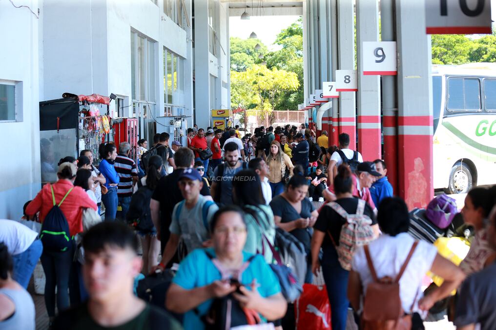Desde el mediodía de ayer, Dinatran ya autorizó la liberación de los horarios. Foto: Matias Amarilla